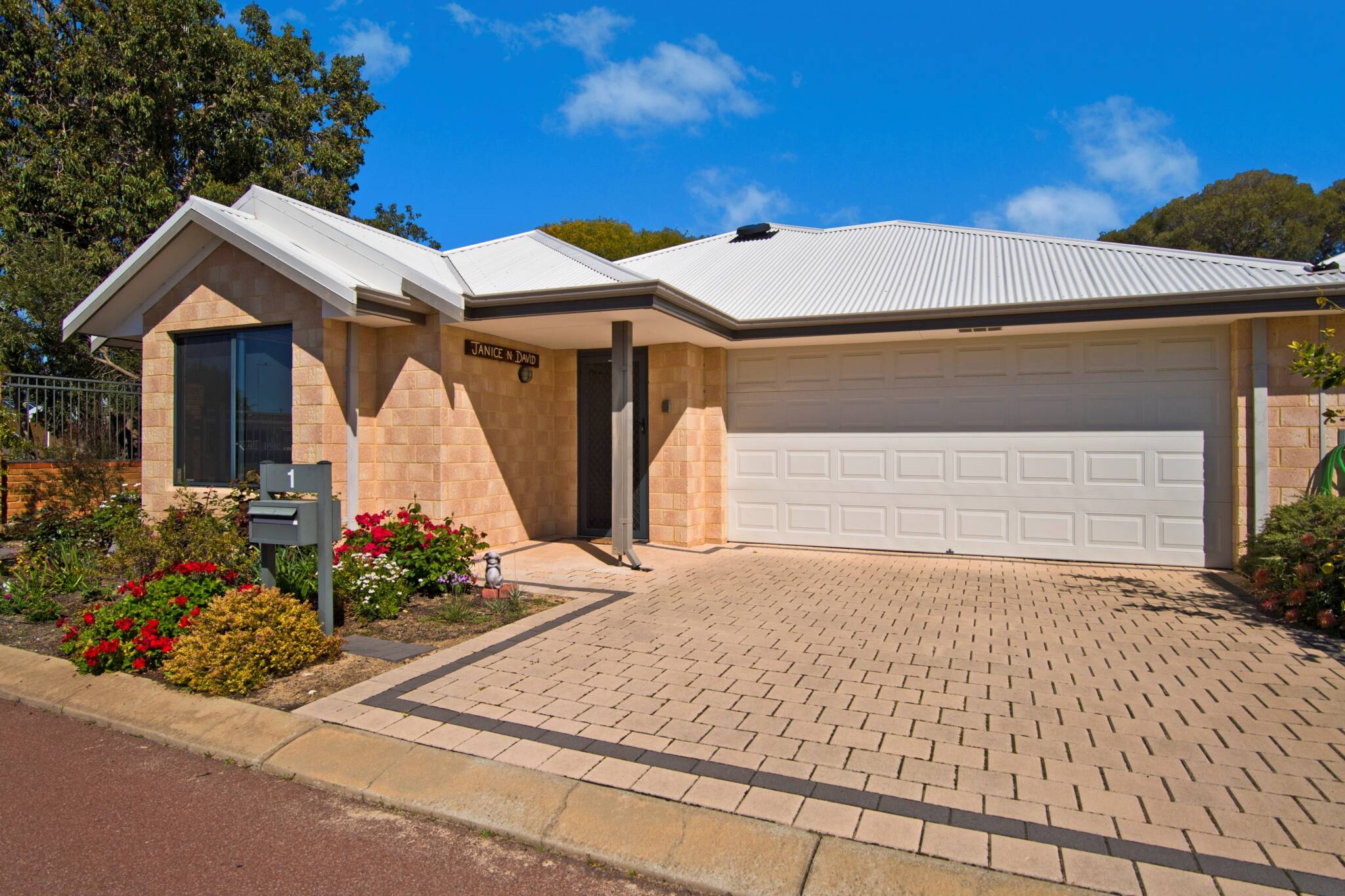 Homes For Sale • Belswan